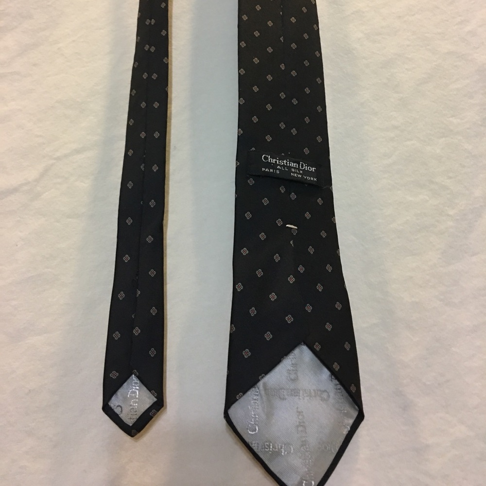 Christian Dior 100% Silk Tie with Classy Design